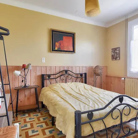 800m De La - Maison 4 Adultes - 4 Enfants Hébergement de vacances *