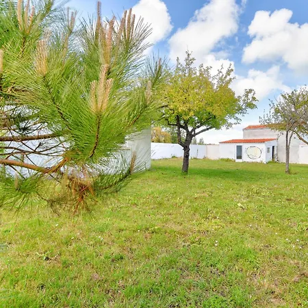 800m De La - Maison 4 Adultes - 4 Enfants * Barbâtre